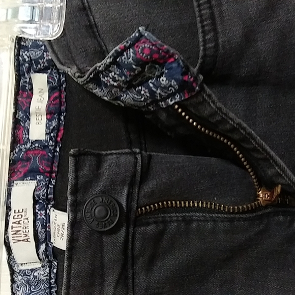 JEANS w/RED STITCHED in ROSES - Picture 8 of 8